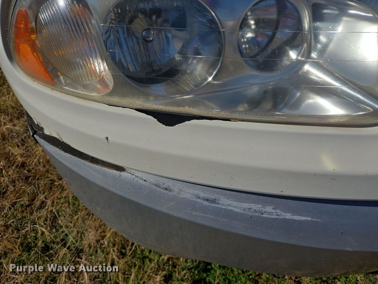 image for item DJ0882 2006 Mack CXN613 semi truck