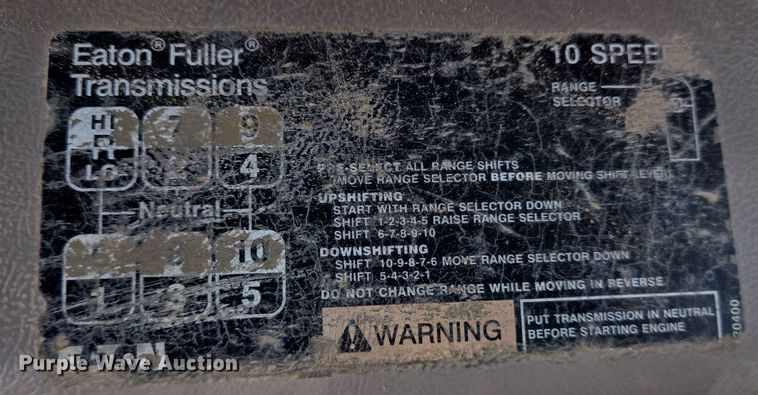 image for item DJ0882 2006 Mack CXN613 semi truck