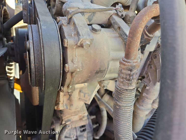 image for item DJ0882 2006 Mack CXN613 semi truck