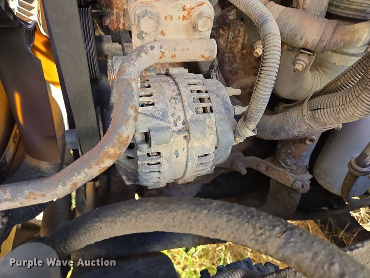 image for item DJ0882 2006 Mack CXN613 semi truck