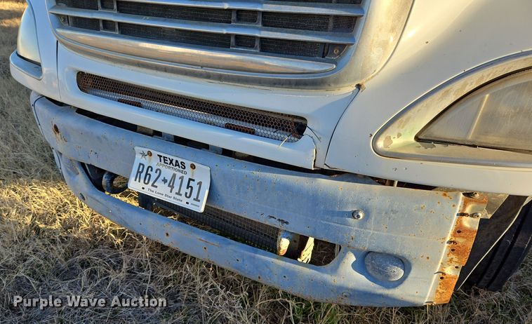 image for item DJ0883 2007 Freightliner CL120 semi truck