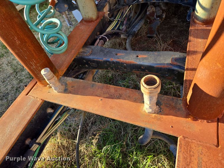 image for item DJ0883 2007 Freightliner CL120 semi truck