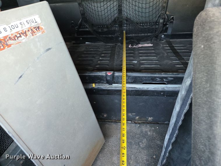 image for item DJ0883 2007 Freightliner CL120 semi truck