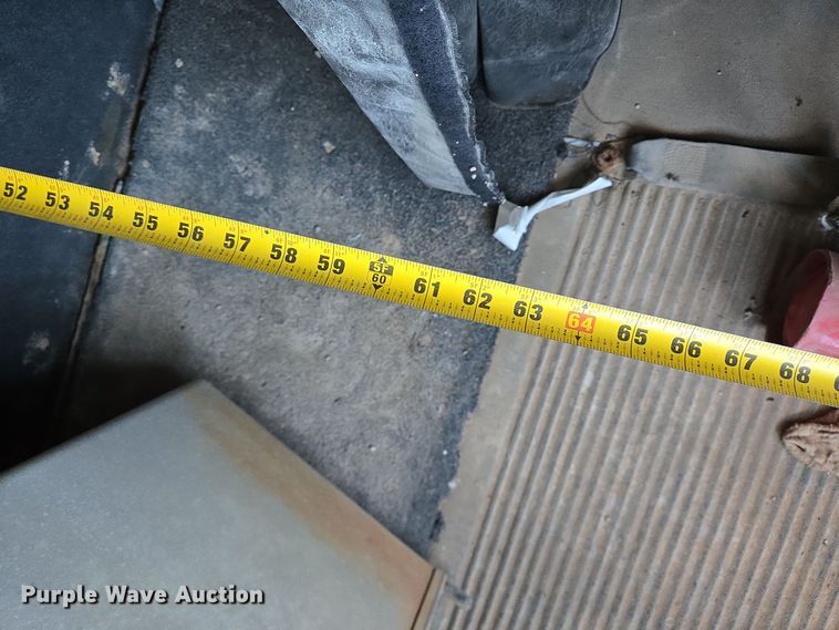 image for item DJ0883 2007 Freightliner CL120 semi truck