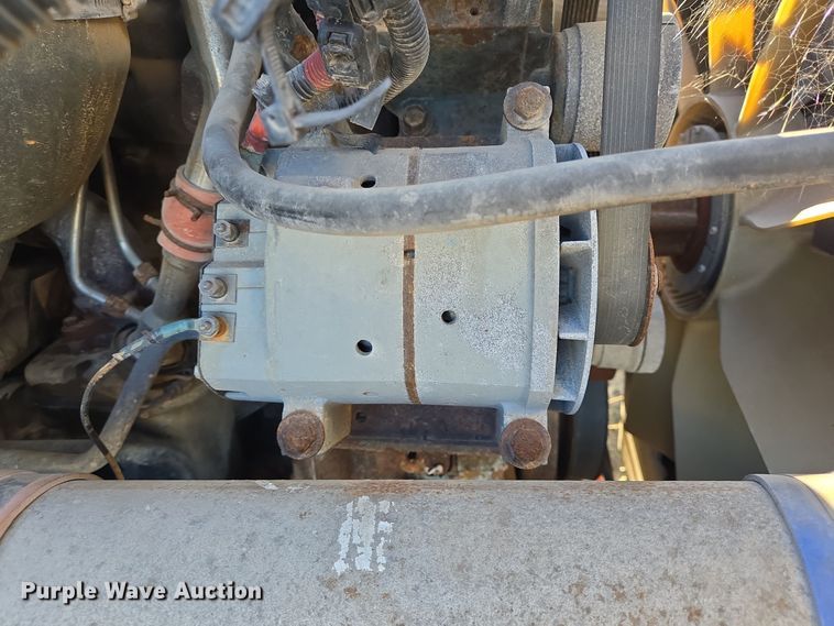 image for item DJ0883 2007 Freightliner CL120 semi truck