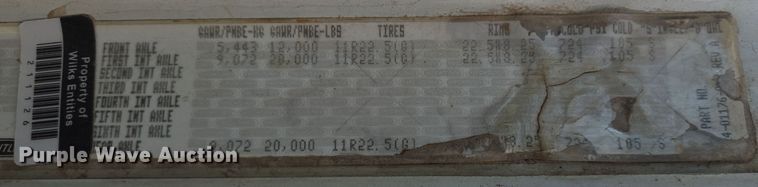 image for item DJ0883 2007 Freightliner CL120 semi truck