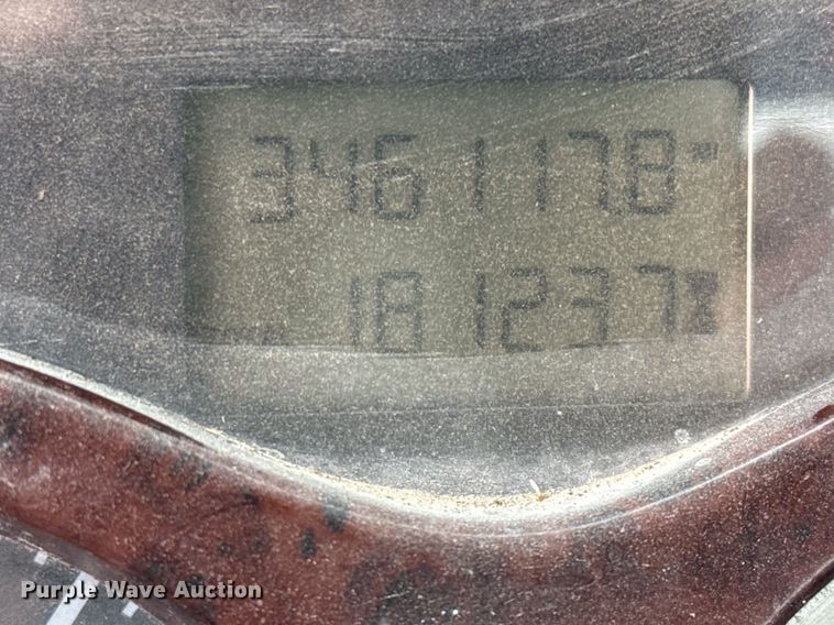 image for item DJ0891 2005 Mack CXN613 semi truck