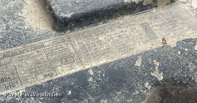 image for item DJ0891 2005 Mack CXN613 semi truck