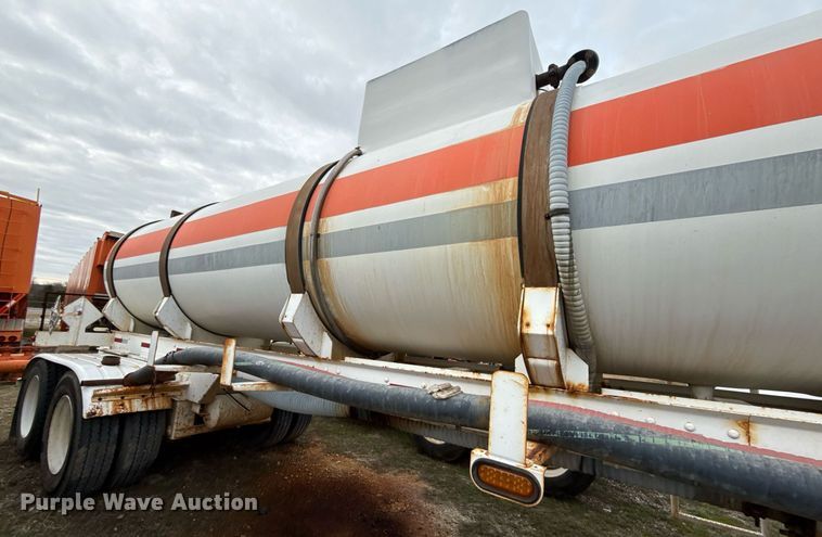 image for item DJ0892 2014 Tiger acid tank trailer