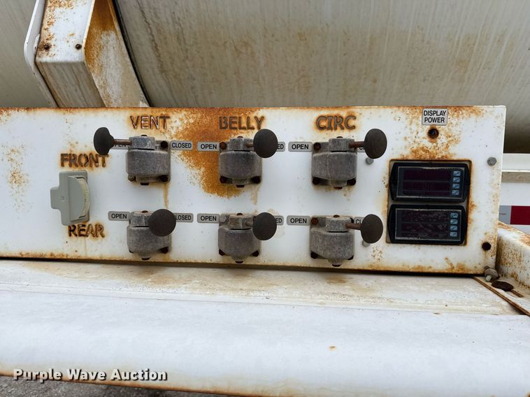 image for item DJ0892 2014 Tiger acid tank trailer