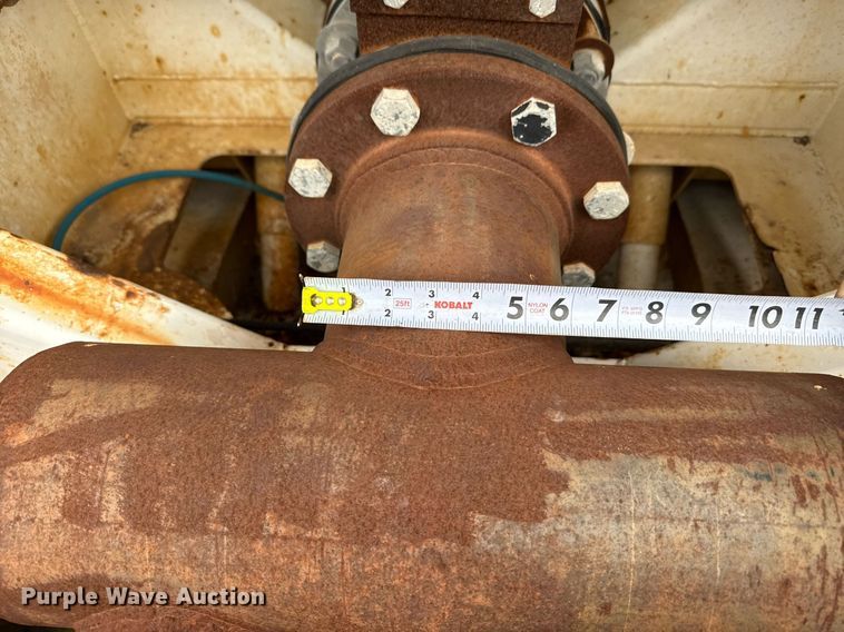 image for item DJ0892 2014 Tiger acid tank trailer