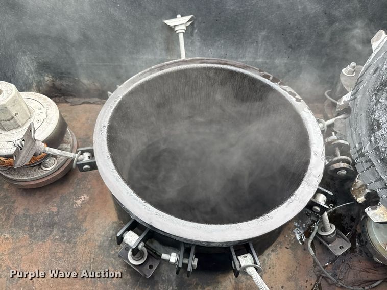 image for item DJ0892 2014 Tiger acid tank trailer