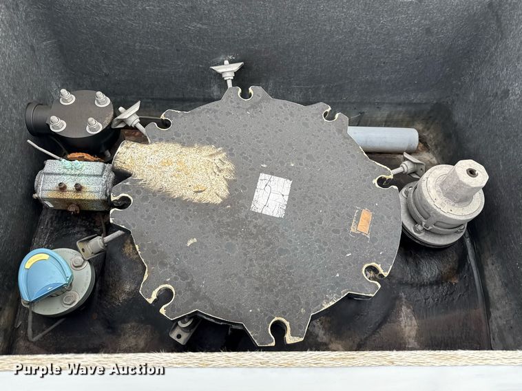 image for item DJ0892 2014 Tiger acid tank trailer