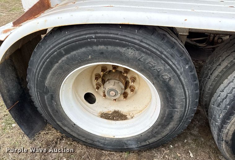 image for item DJ0892 2014 Tiger acid tank trailer