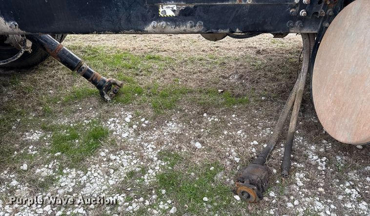 image for item DJ0893 2009 Mack CHU613 semi truck