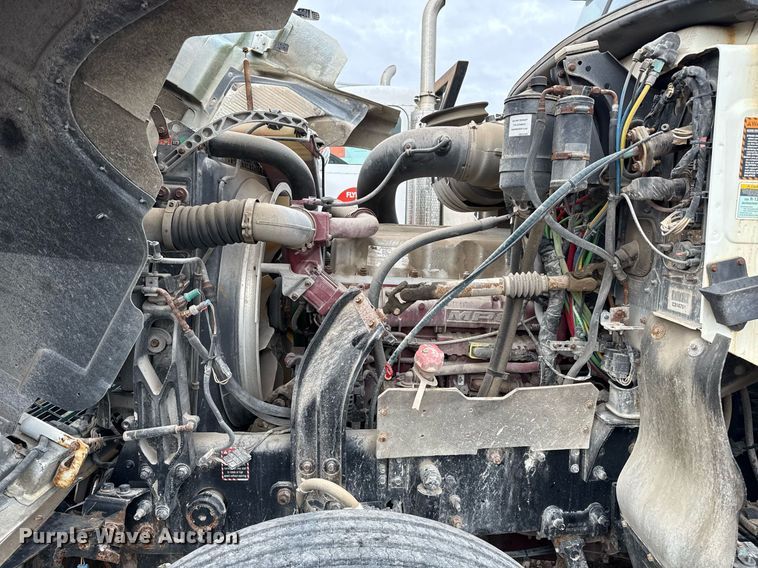 image for item DJ0893 2009 Mack CHU613 semi truck