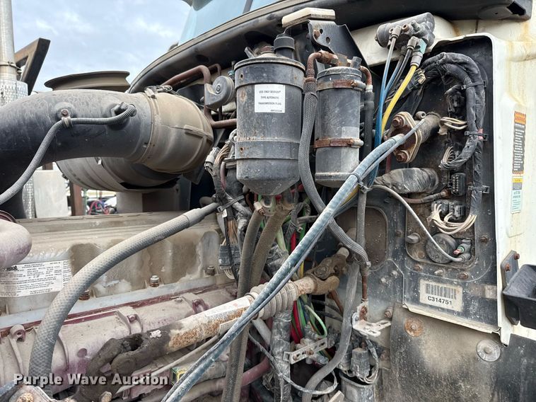 image for item DJ0893 2009 Mack CHU613 semi truck