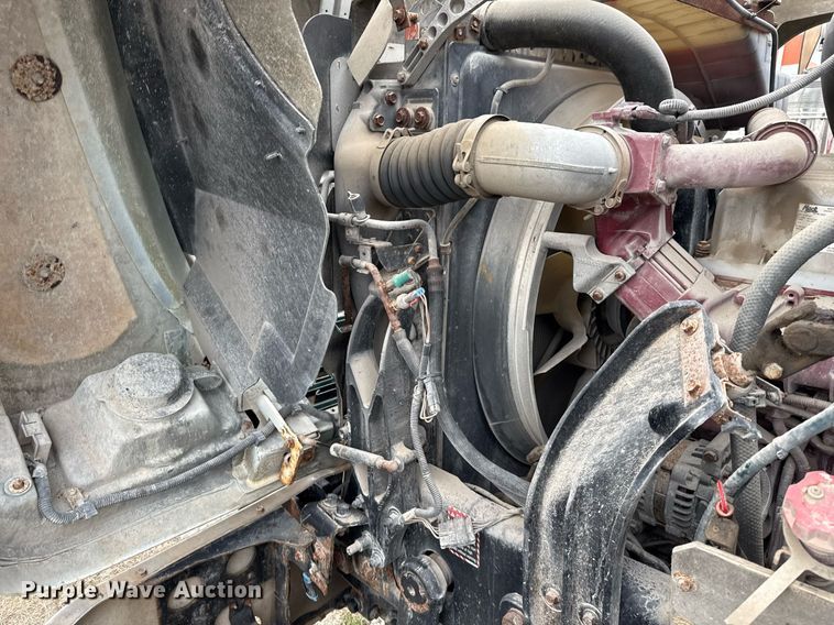 image for item DJ0893 2009 Mack CHU613 semi truck