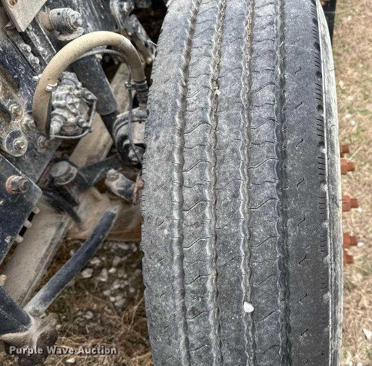 image for item DJ0893 2009 Mack CHU613 semi truck