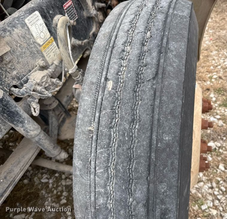 image for item DJ0893 2009 Mack CHU613 semi truck