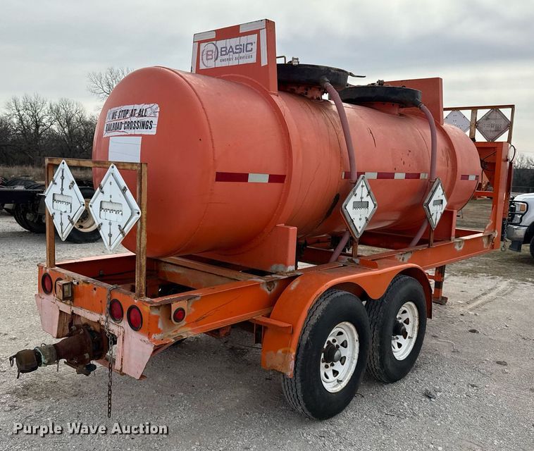 image for item DJ0894 2004 Shop built acid tank trailer