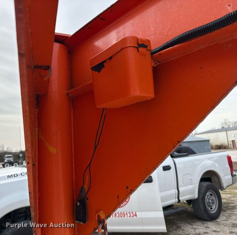 image for item DJ0894 2004 Shop built acid tank trailer