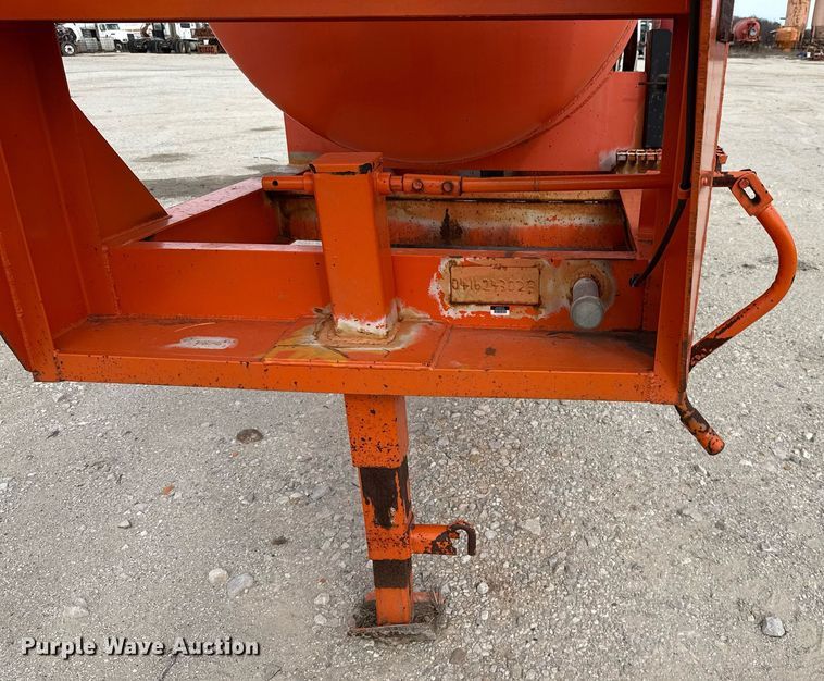 image for item DJ0894 2004 Shop built acid tank trailer