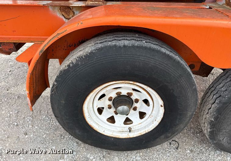 image for item DJ0894 2004 Shop built acid tank trailer