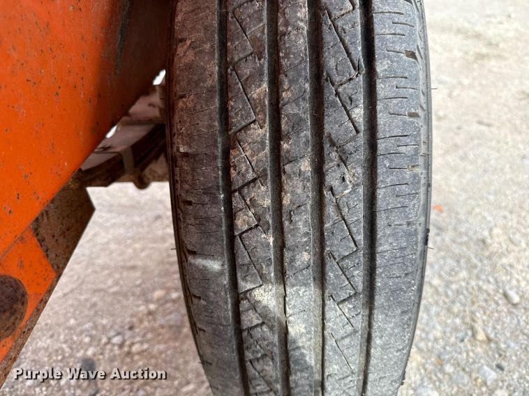 image for item DJ0894 2004 Shop built acid tank trailer