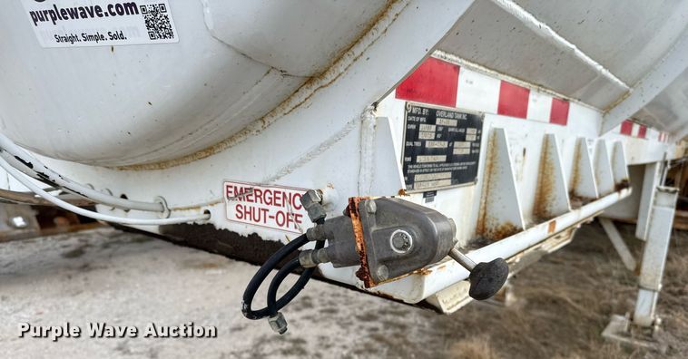 image for item DJ0895 2011 Overland acid tank trailer