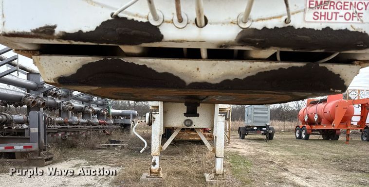 image for item DJ0895 2011 Overland acid tank trailer