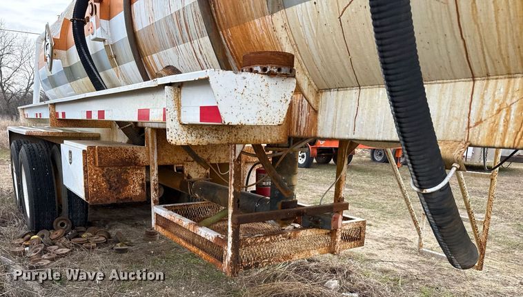 image for item DJ0895 2011 Overland acid tank trailer