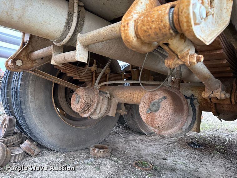 image for item DJ0895 2011 Overland acid tank trailer