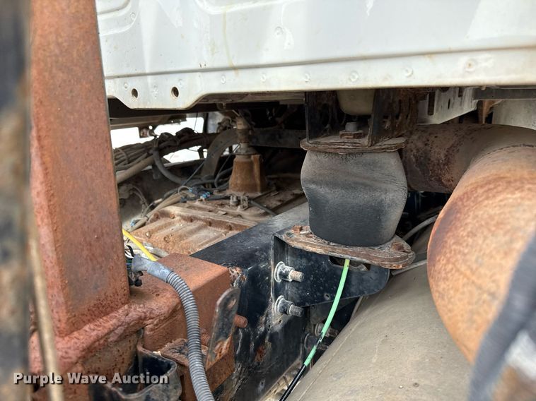 image for item DJ0897 2008 Mack CHU613 semi truck