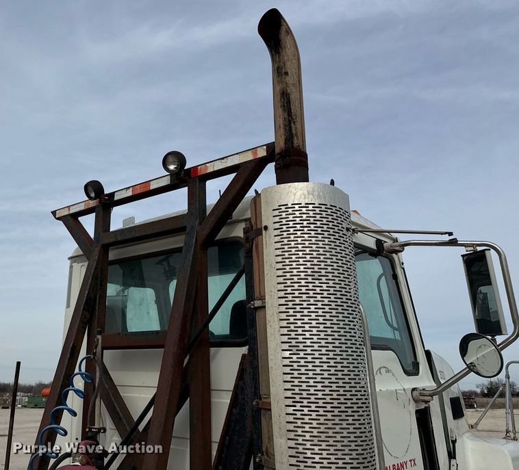 image for item DJ0897 2008 Mack CHU613 semi truck