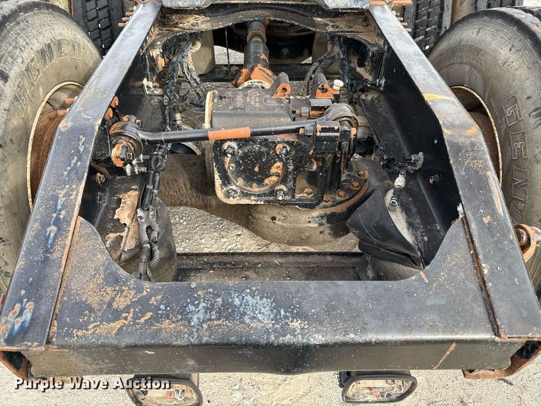 image for item DJ0897 2008 Mack CHU613 semi truck