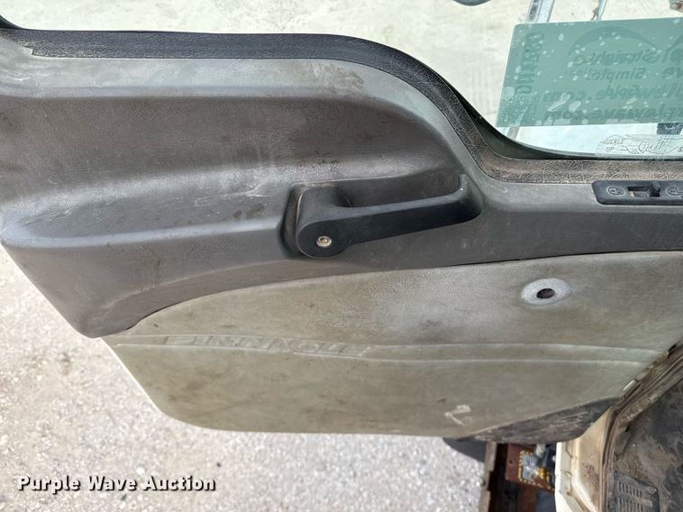 image for item DJ0897 2008 Mack CHU613 semi truck