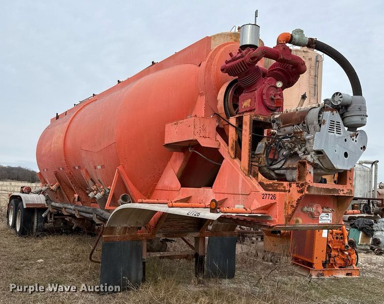 image for item DJ0898 1981 Boyd 1190 pneumatic dry bulk trailer