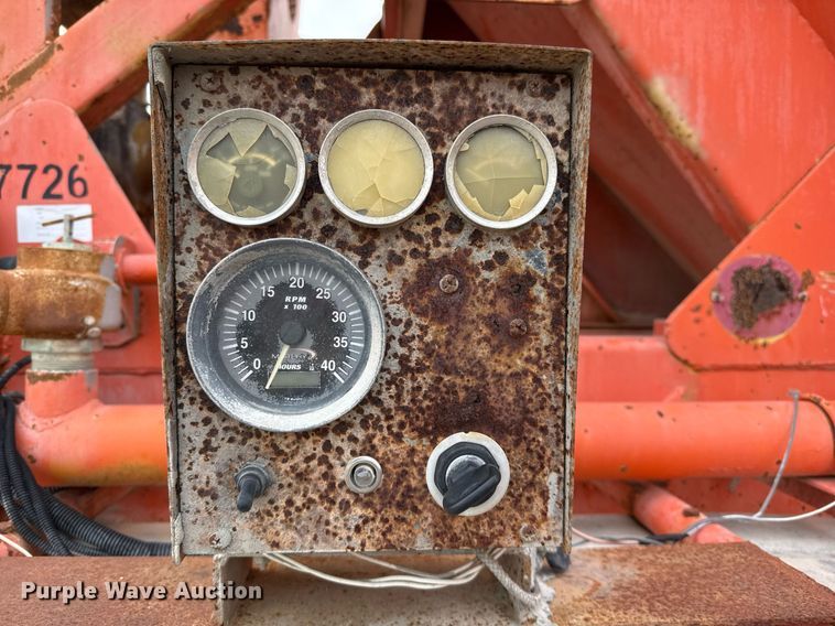 image for item DJ0898 1981 Boyd 1190 pneumatic dry bulk trailer