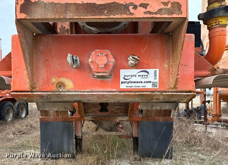 image for item DJ0898 1981 Boyd 1190 pneumatic dry bulk trailer