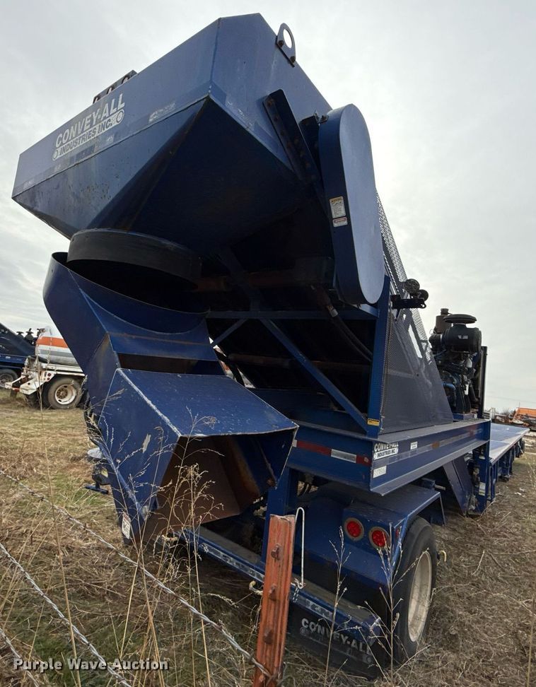 image for item DJ0899 2011 Convey-All conveyor