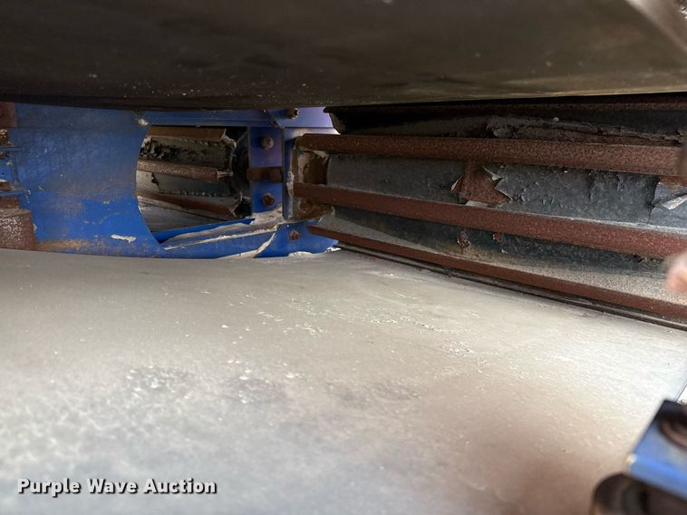 image for item DJ0899 2011 Convey-All conveyor