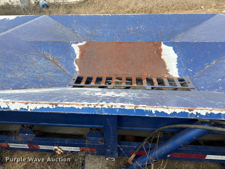 image for item DJ0899 2011 Convey-All conveyor