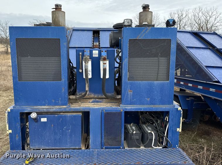 image for item DJ0899 2011 Convey-All conveyor