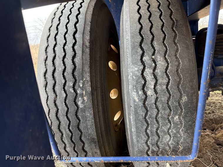 image for item DJ0899 2011 Convey-All conveyor