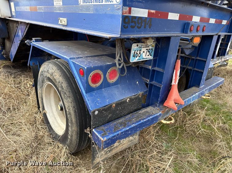 image for item DJ0900 2011 Convey-All 30