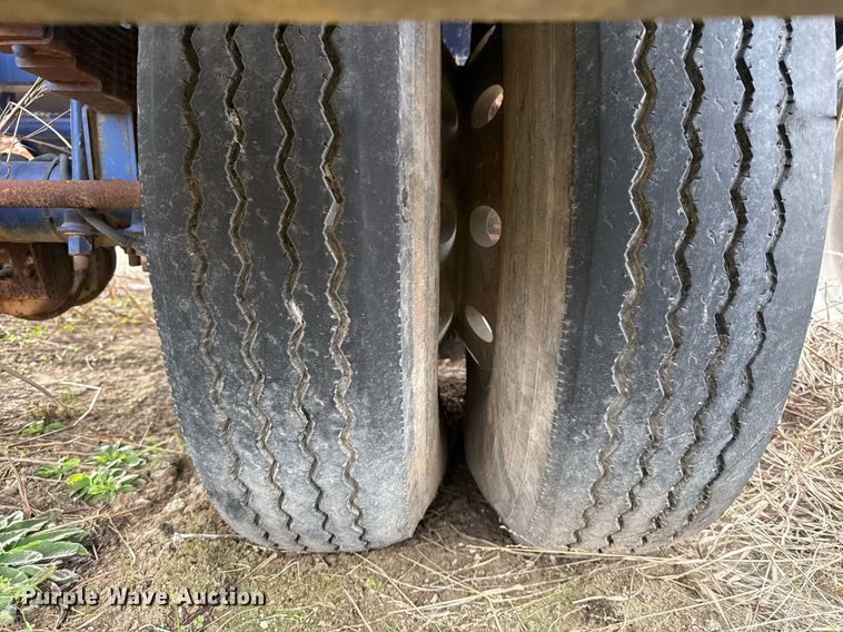 image for item DJ0900 2011 Convey-All 30