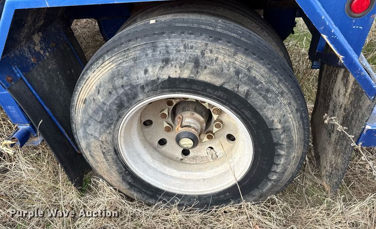 image for item DJ0900 2011 Convey-All 30