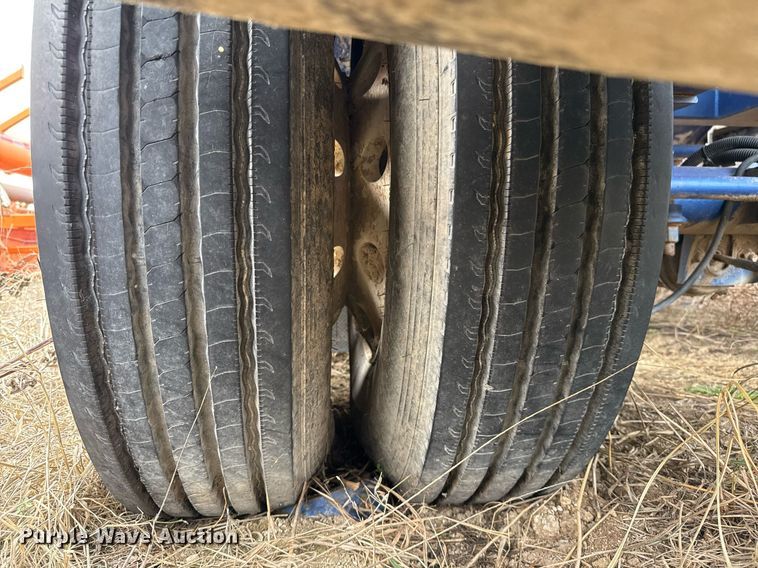 image for item DJ0900 2011 Convey-All 30