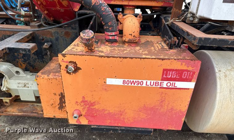 image for item DJ0902 2005 Mack CL733 kill truck